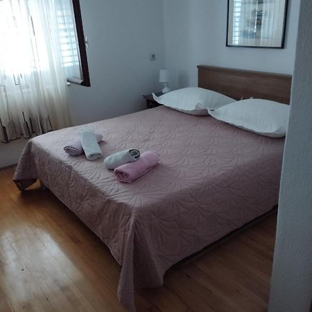 Guest House Gracijana Makarska Esterno foto