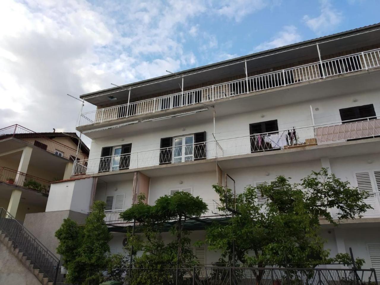 Guest House Gracijana Makarska Esterno foto