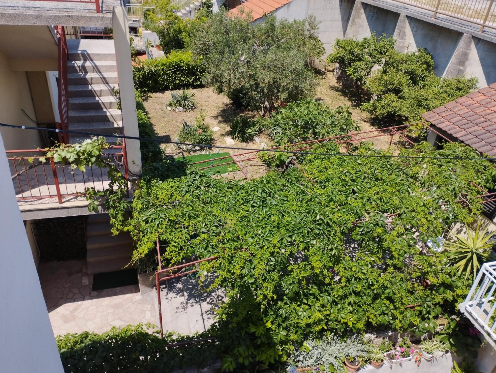 Guest House Gracijana Makarska Esterno foto